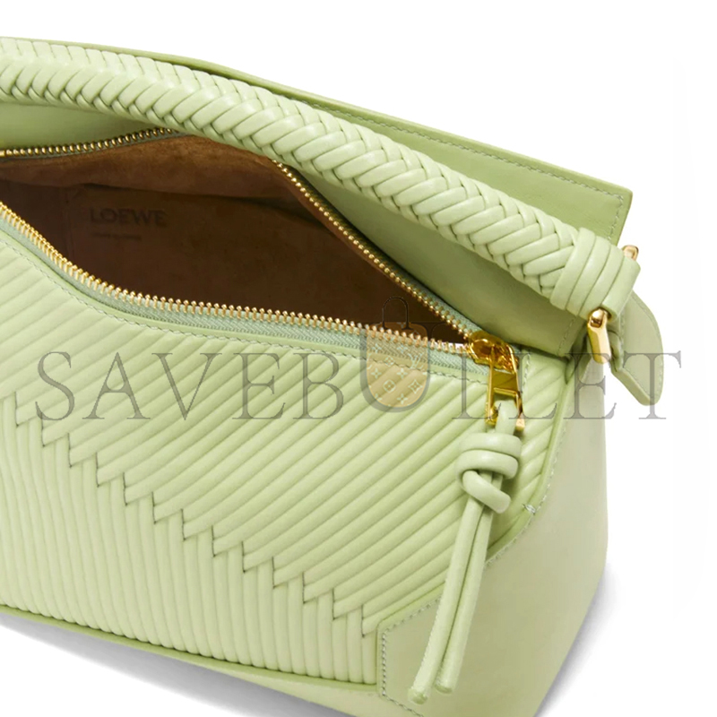 LOEWE SMALL PUZZLE BAG IN CALFSKIN A510P60X72-3916 (24*16.5*10.5cm) LOEWE SMALL PUZZLE BAG IN CALFSKIN A510P60X72-3916 (24*16.5*10.5cm)