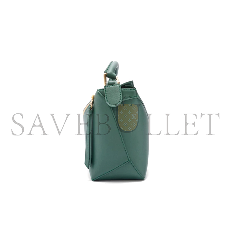 LOEWE SMALL PUZZLE EDGE BAG IN CLASSIC CALFSKIN A510P60X41-325 (24*16.5*10.5cm) LOEWE SMALL PUZZLE EDGE BAG IN CLASSIC CALFSKIN A510P60X41-325 (24*16.5*10.5cm)