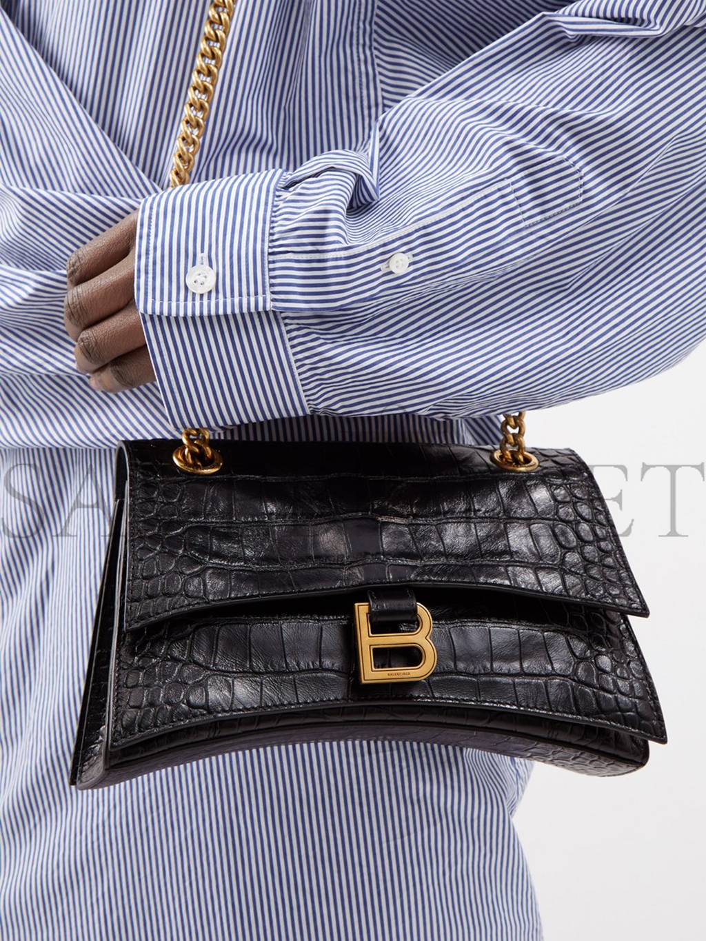 BALENCIAGA BLACK CRUSH CHAIN CROCODILE-EFFECT LEATHER SHOULDER BAG MATCHESFASHION US (25.5*16*6.4cm)