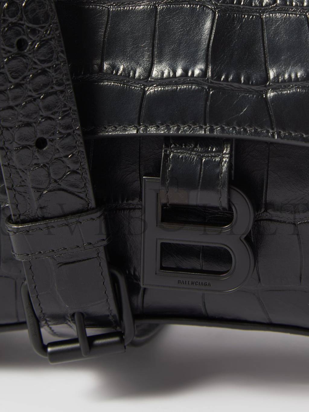 BALENCIAGA BLACK DOWNTOWN XS CROCODILE-EFFECT LEATHER BAG  MATCHESFASHION US (25.4*15*6cm)